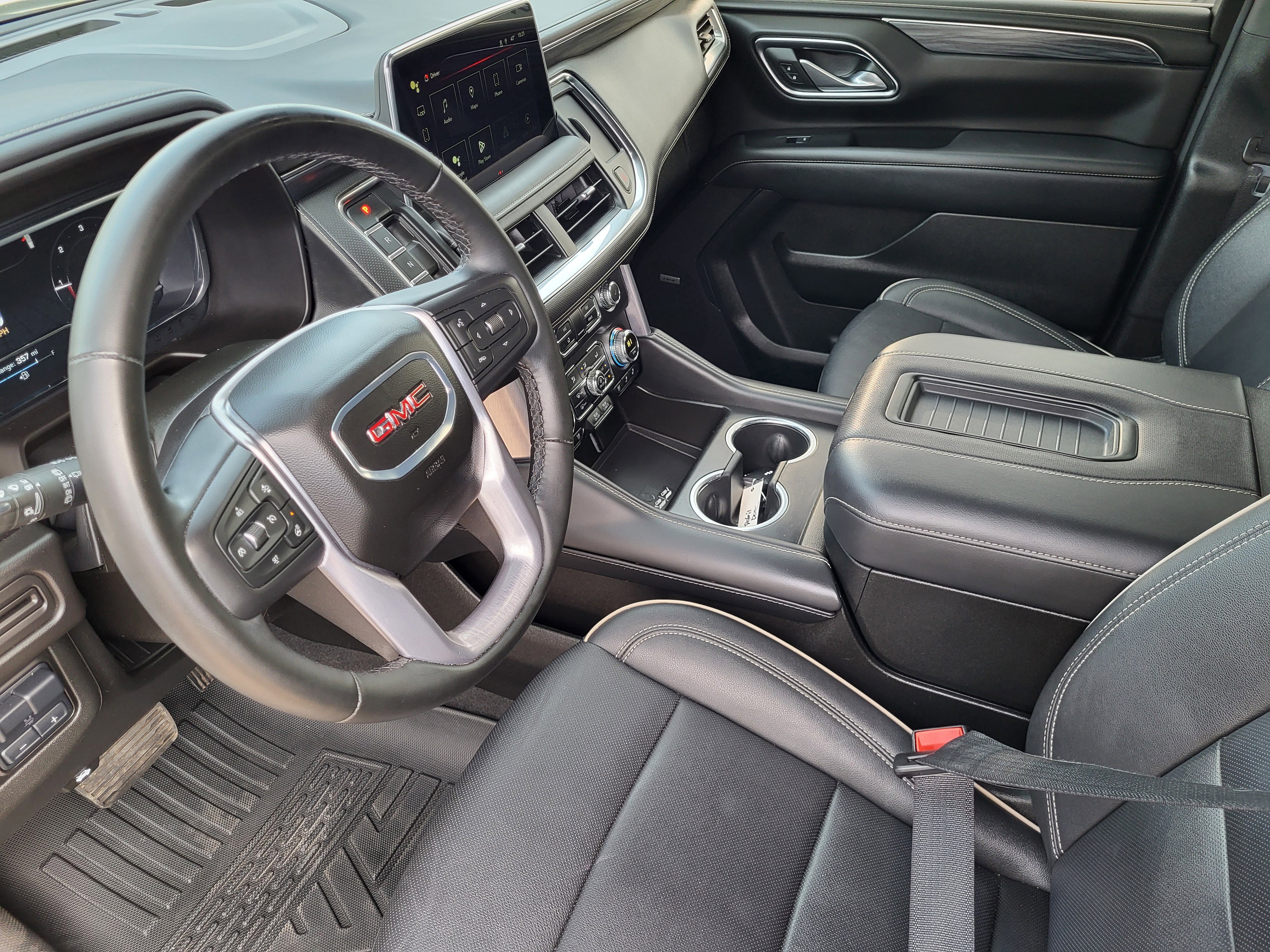 Used 2024 GMC Yukon SLT w/ SLT Luxury Package image 7