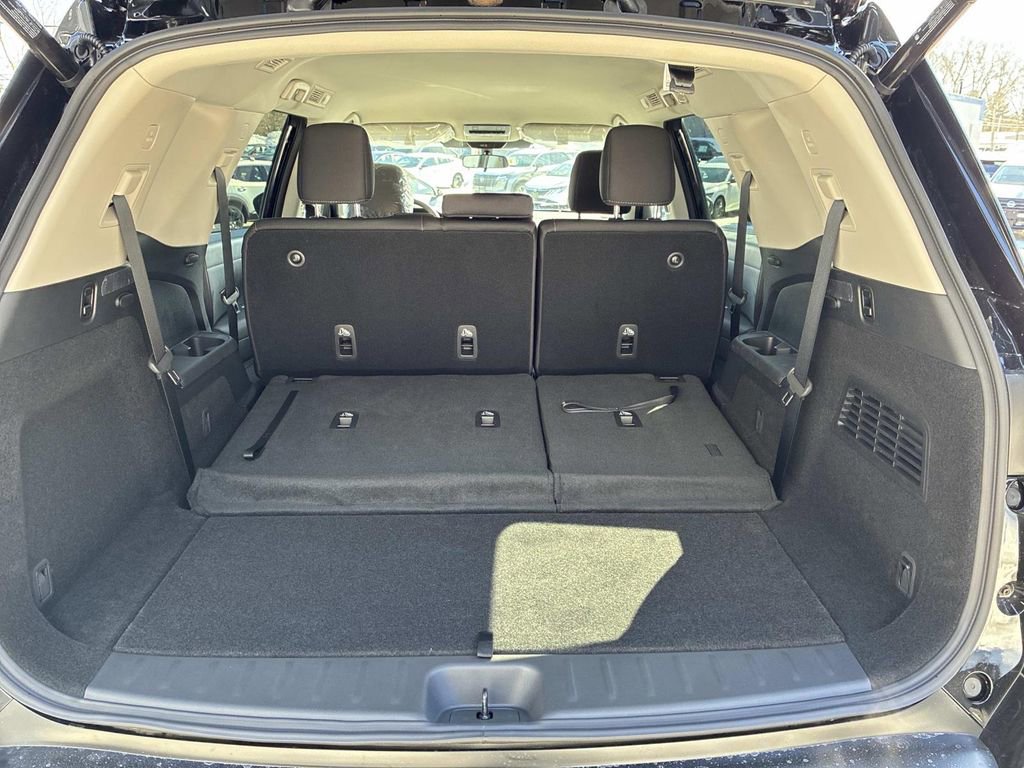 New 2026 Nissan Pathfinder SV image 5