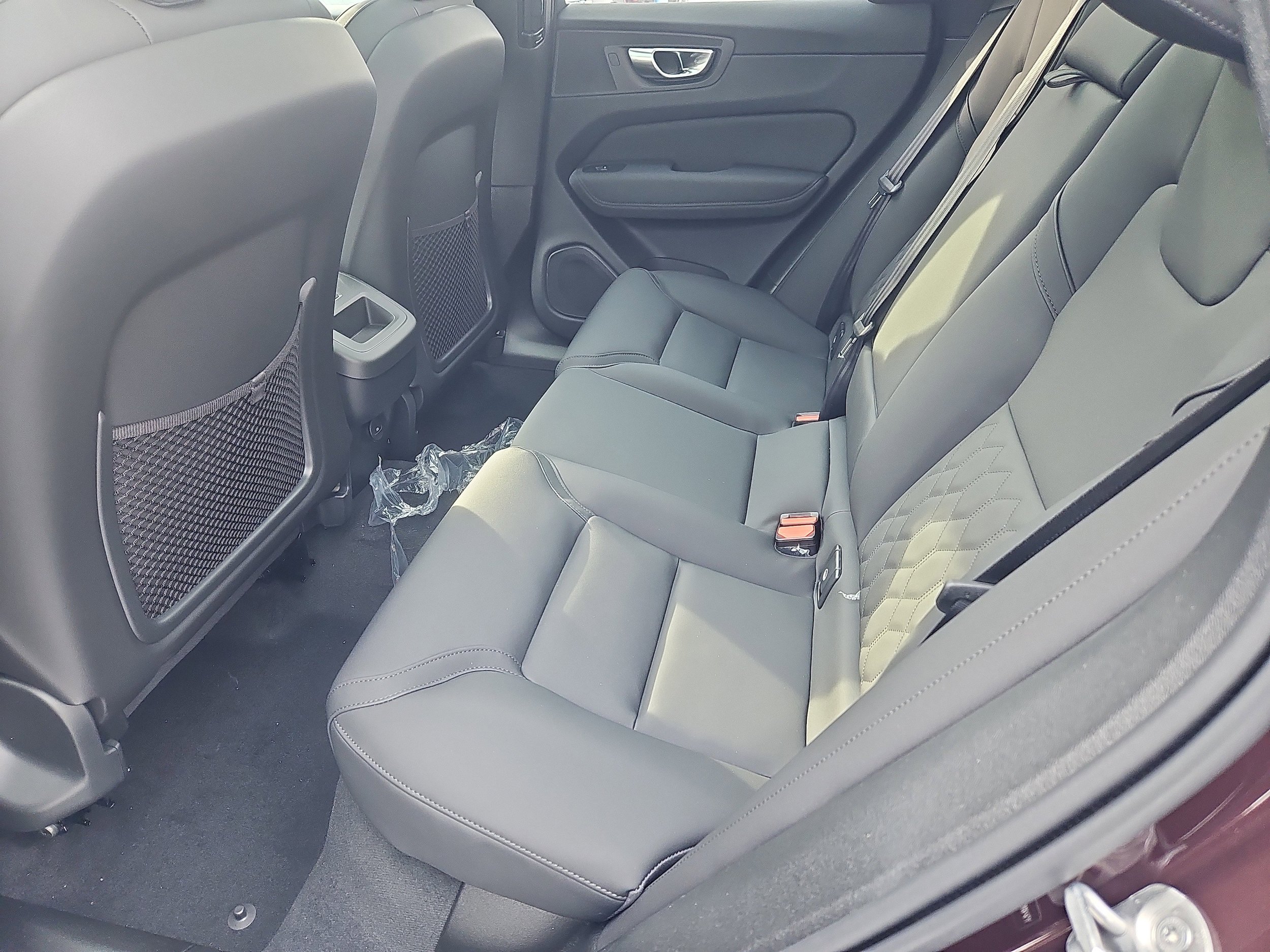 New 2026 Volvo XC60 B5 Plus w/ Protection Package Premier AWD/4WD image 21