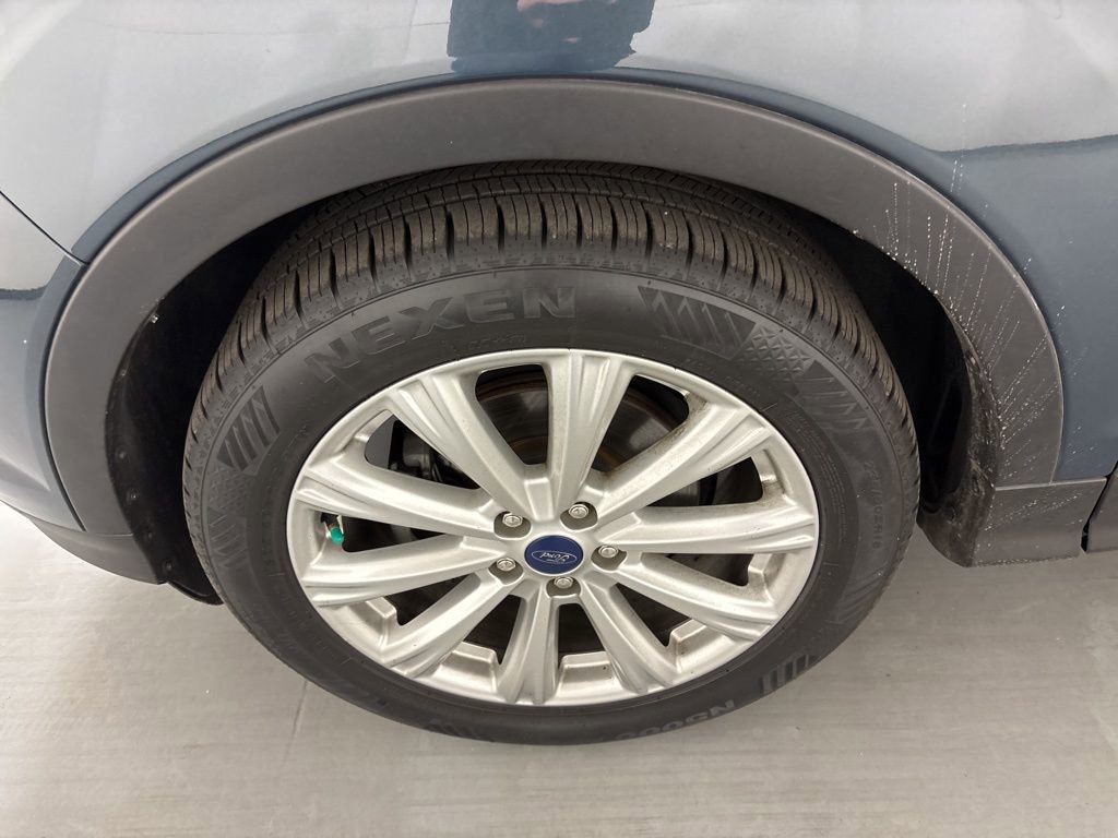 Used 2019 Ford Escape SEL image 11