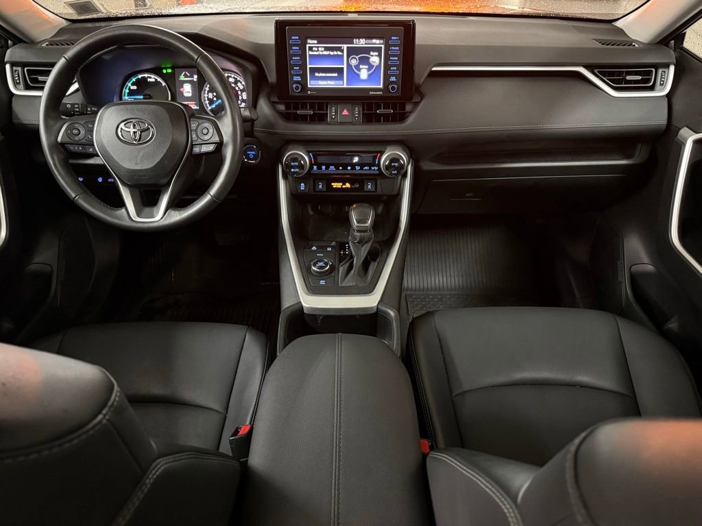 Used 2022 Toyota RAV4 XLE Premium AWD/4WD image 14