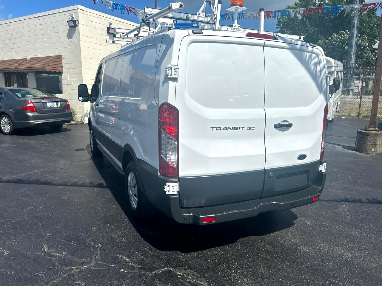 Used 2018 Ford Transit 150 130 Low Roof image 4