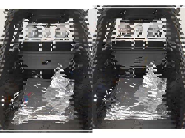 New 2025 Mercedes-Benz GLB 250 4MATIC image 18