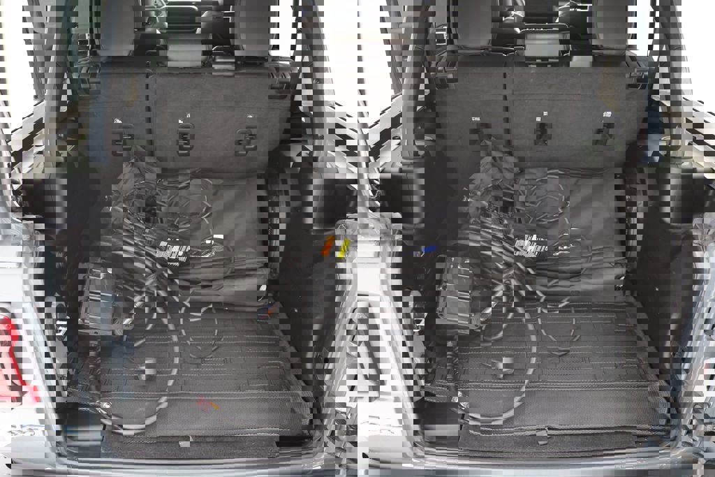 Used 2024 Jeep Wrangler Unlimited Rubicon 4xe image 31