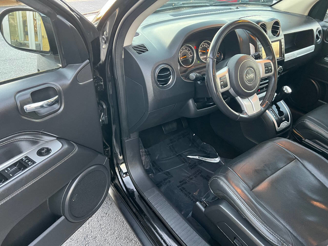 Used 2017 Jeep Compass High Altitude image 18