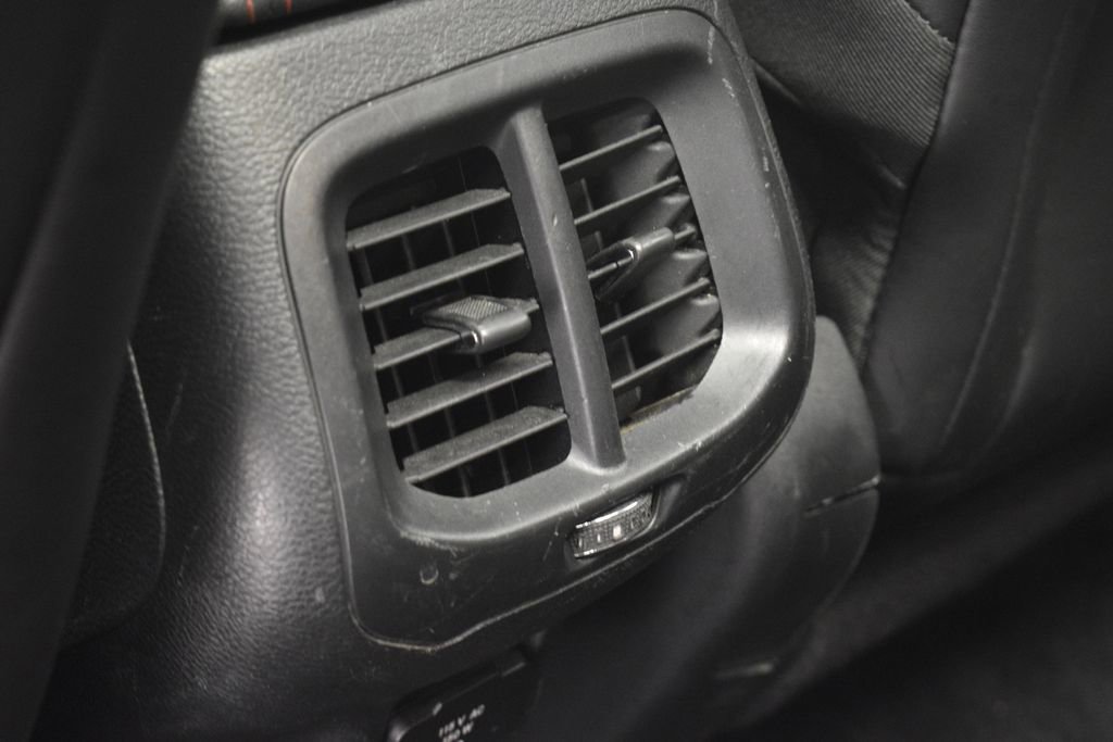 Certified 2016 Jeep Cherokee Trailhawk w/ Comfort/Convenience Group image 33