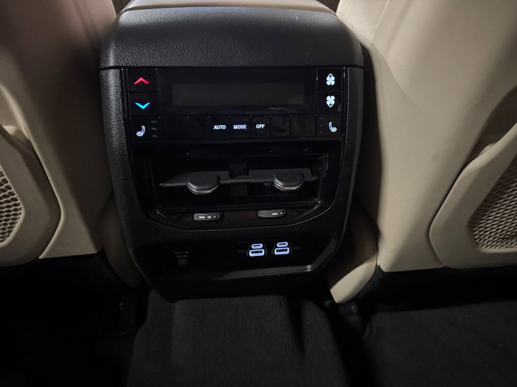 Used 2021 Jeep Grand Cherokee L Limited image 22