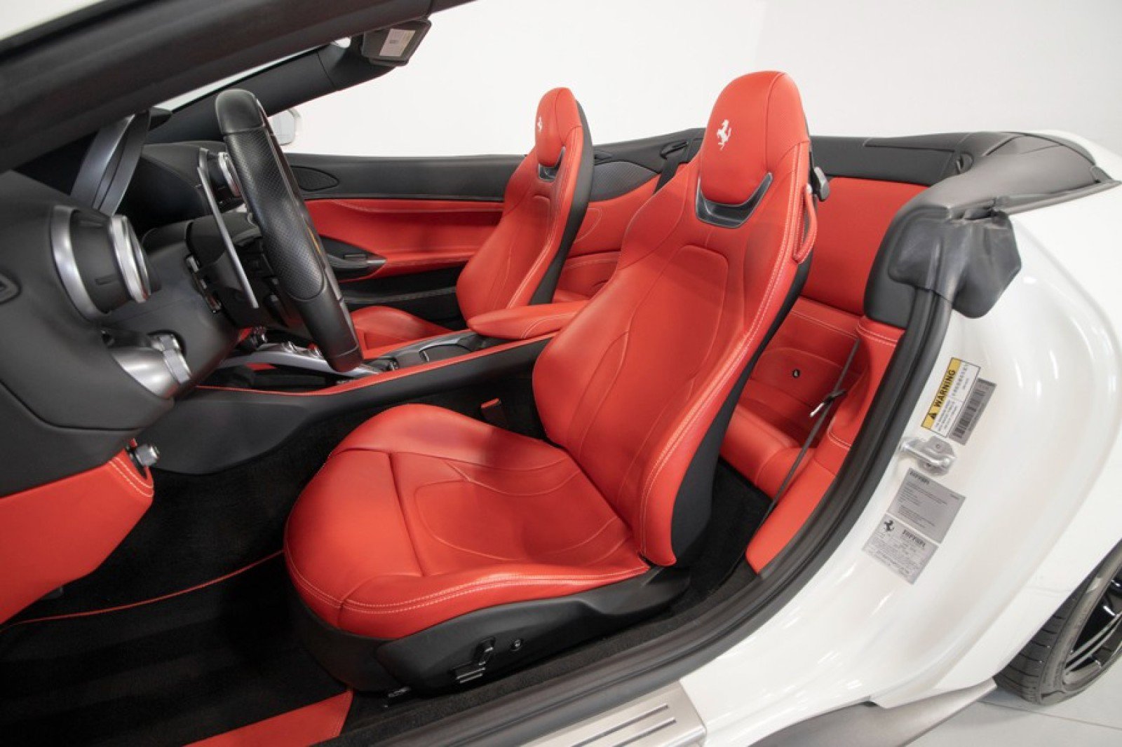 Used 2019 Ferrari Portofino image 41