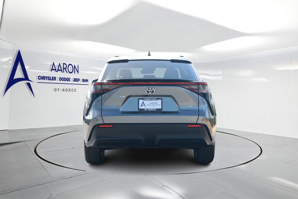 Used 2023 Toyota bZ4X XLE w/ Weather Package FWD image 3