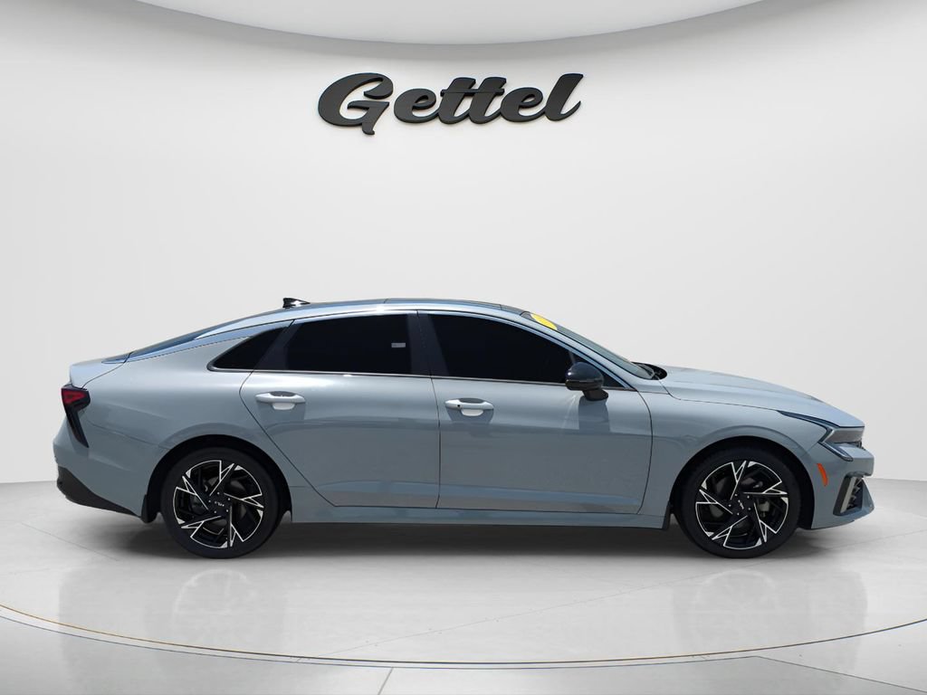 Used 2025 Kia K5 GT-Line w/ GT-Line Premium Package FWD image 4