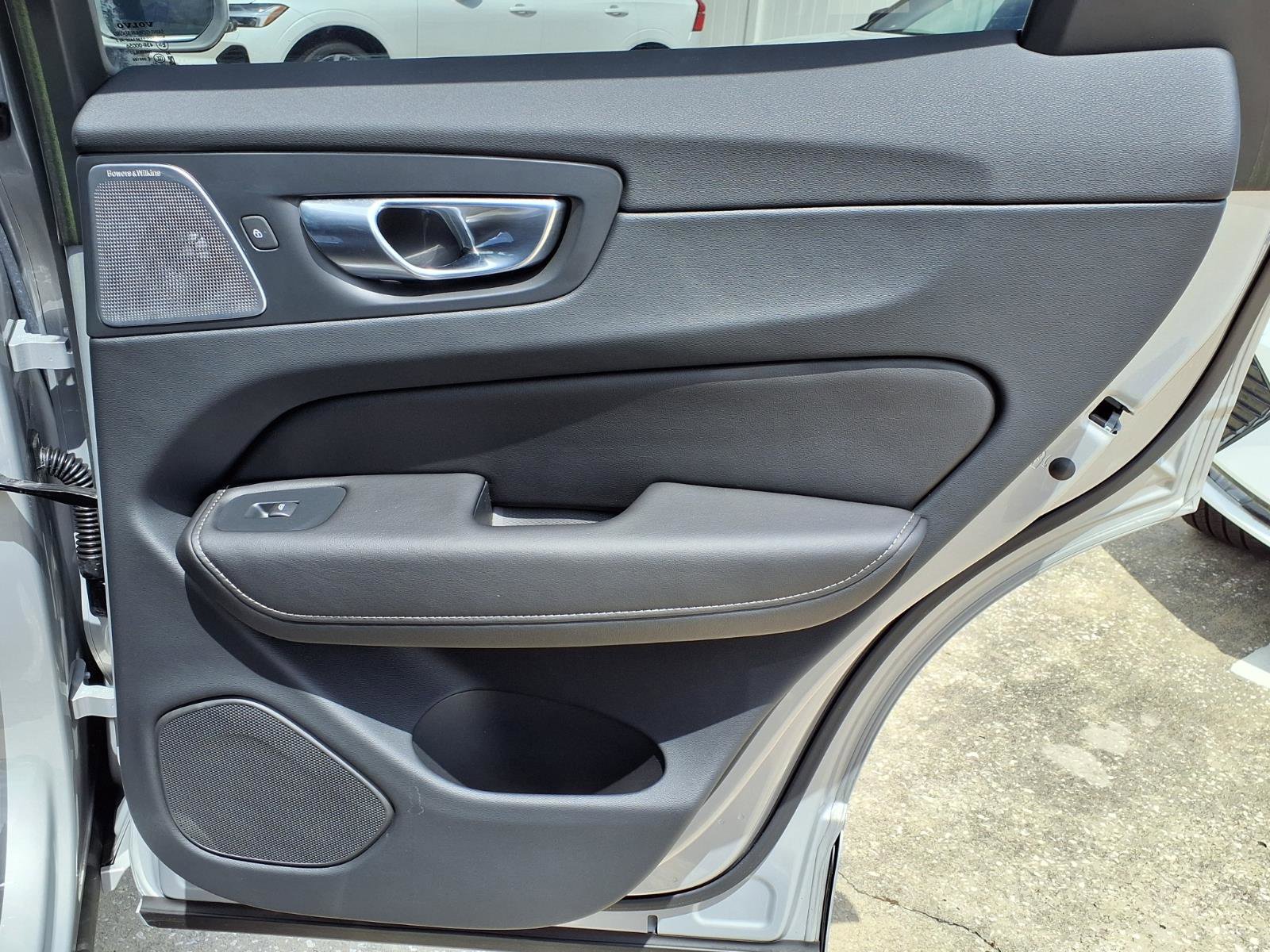 Certified 2023 Volvo XC60 B5 Ultimate image 14