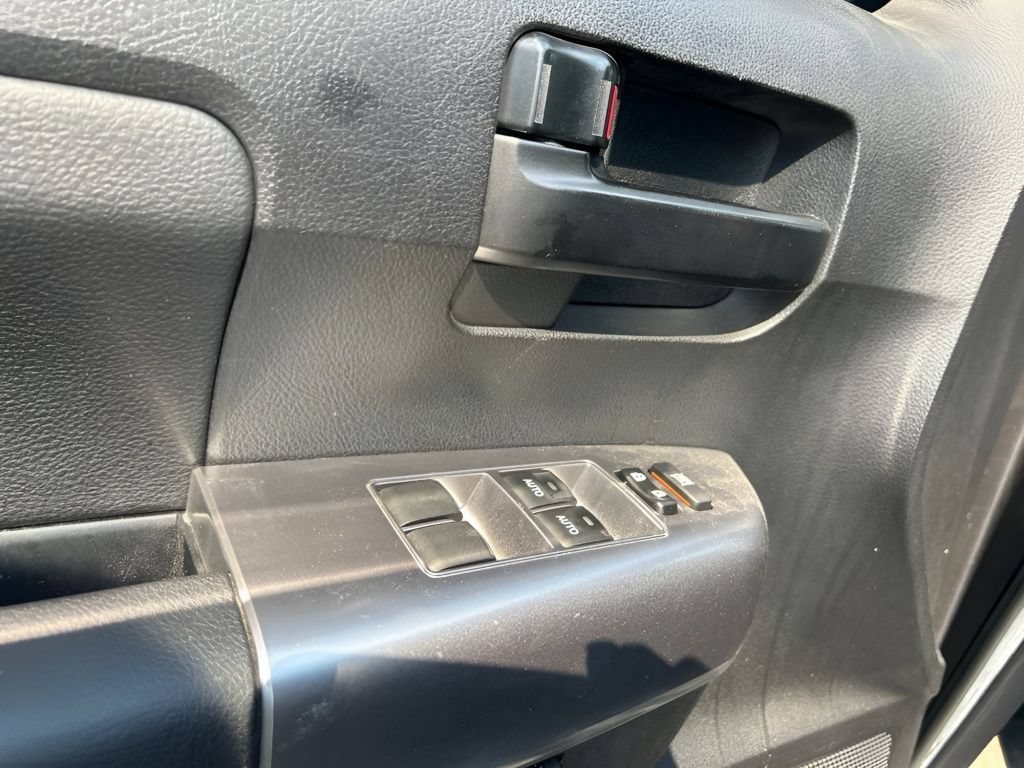 Used 2022 Toyota Sequoia TRD Sport AWD/4WD image 20