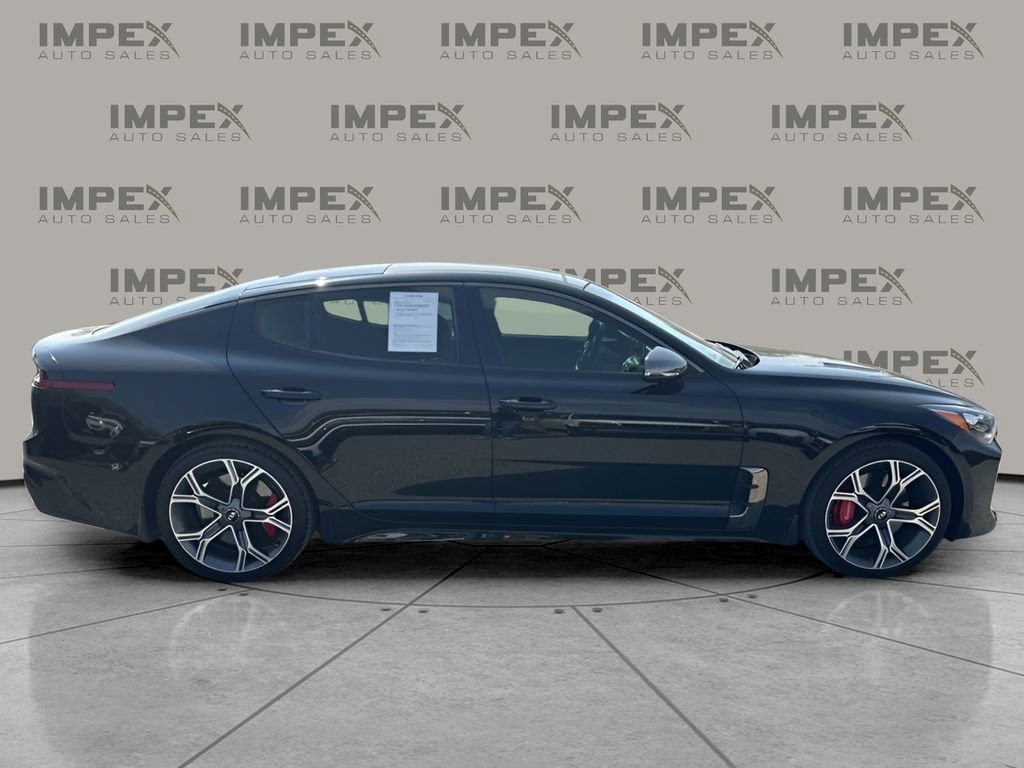 Used 2020 Kia Stinger GT1 RWD image 6