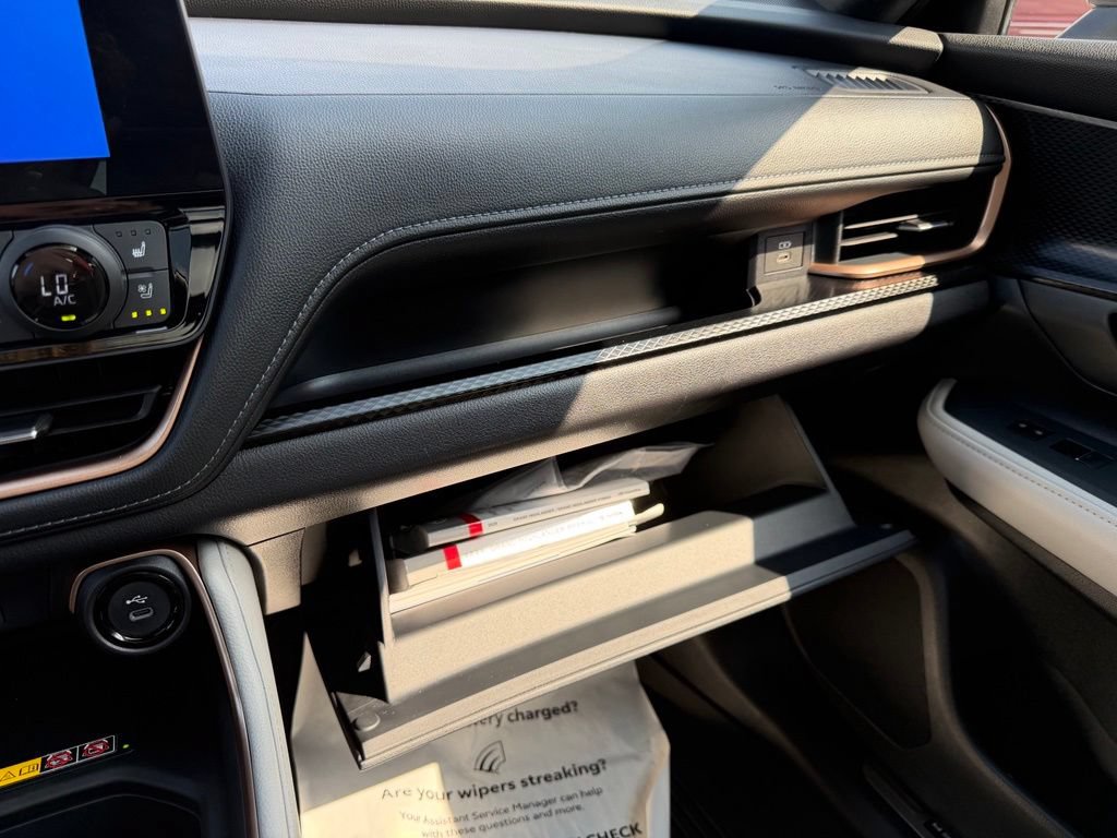 Certified 2026 Toyota Grand Highlander AWD Hybrid image 27