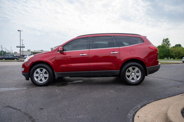 Used 2012 Chevrolet Traverse LT FWD image 5