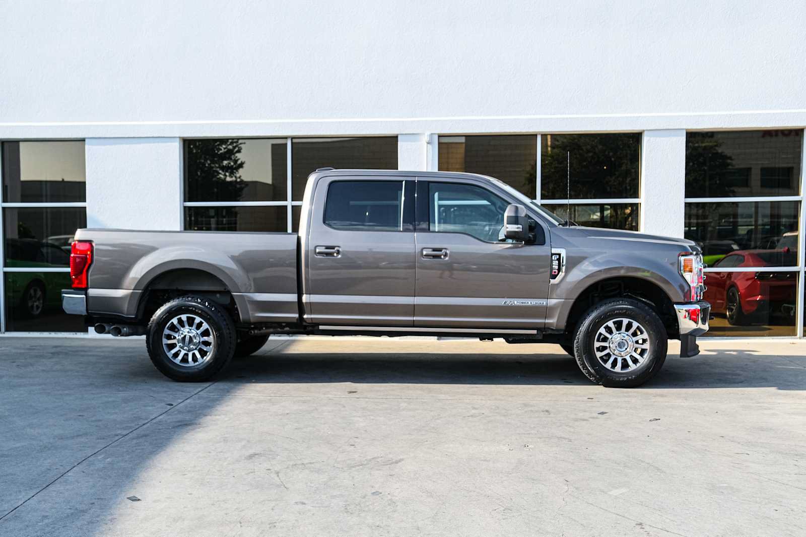 Used 2022 Ford F250 Lariat w/ Lariat Value Package AWD/4WD image 9