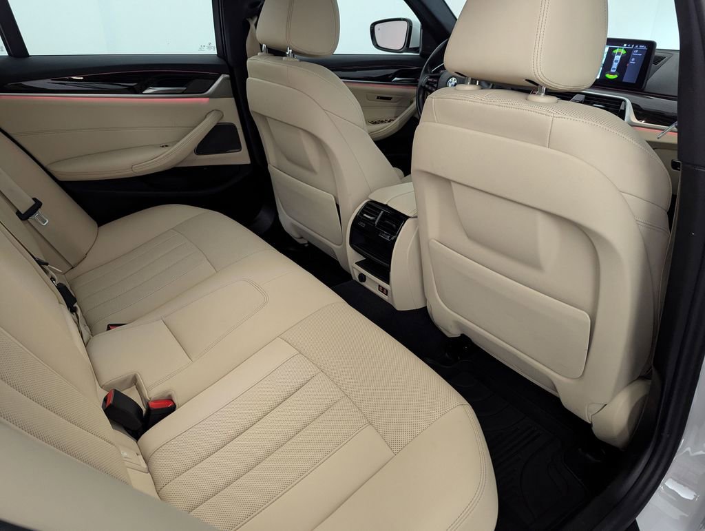 Used 2023 BMW 530i w/ Premium Package RWD image 35