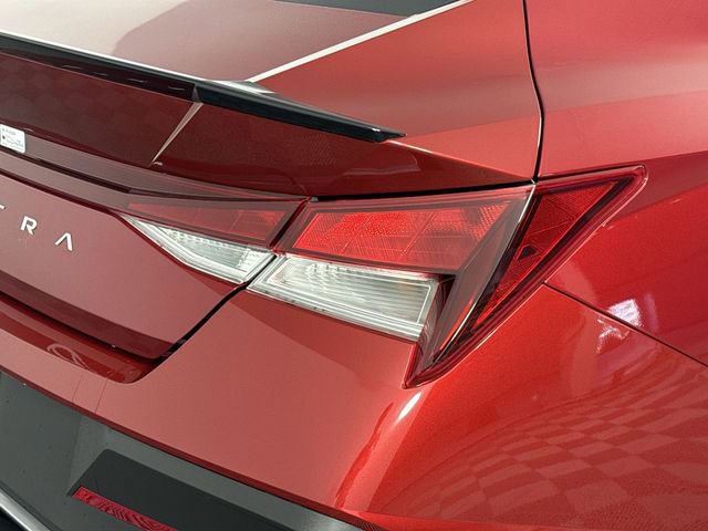 Used 2025 Hyundai Elantra Sport FWD image 37