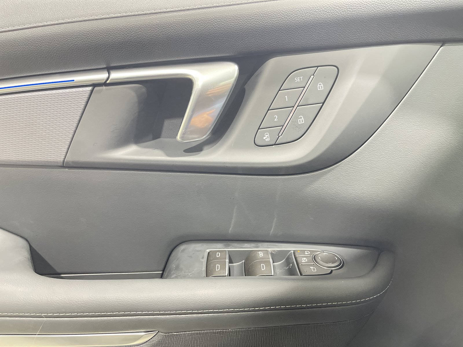 New 2026 Buick Enclave Sport Touring w/ Power Package image 32