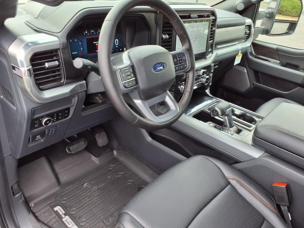 New 2025 Ford F150 Lariat w/ Equipment Group 502A High image 4