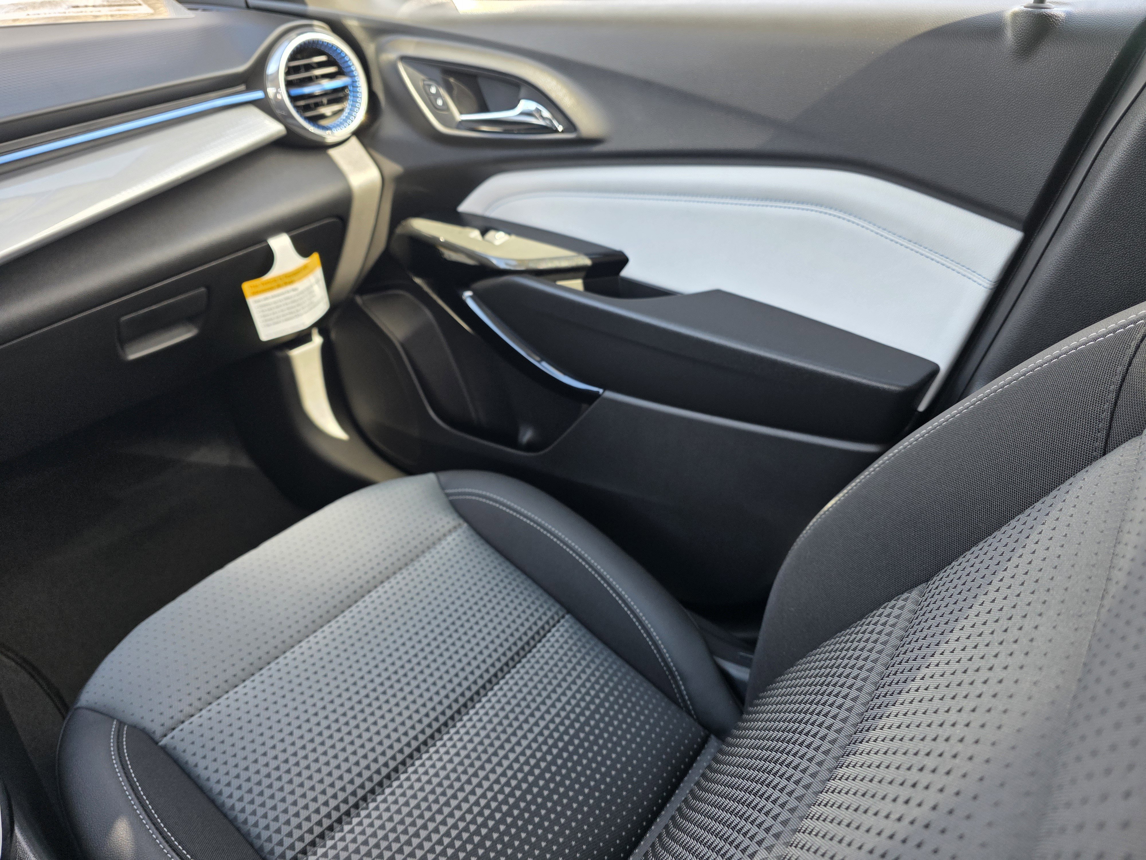 New 2026 Chevrolet Trax LT w/ Driver Confidence Package image 21