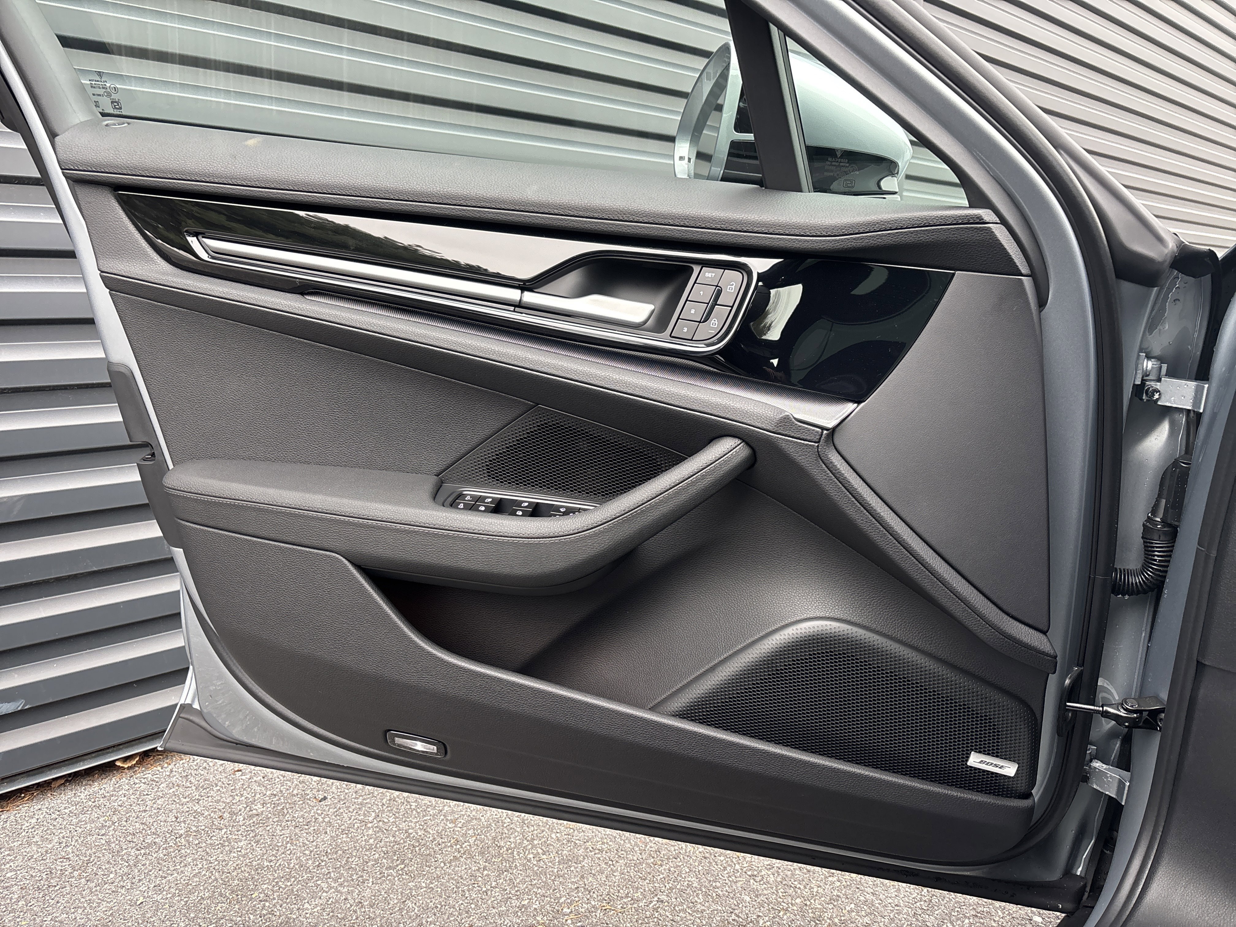 New 2026 Porsche Panamera image 13