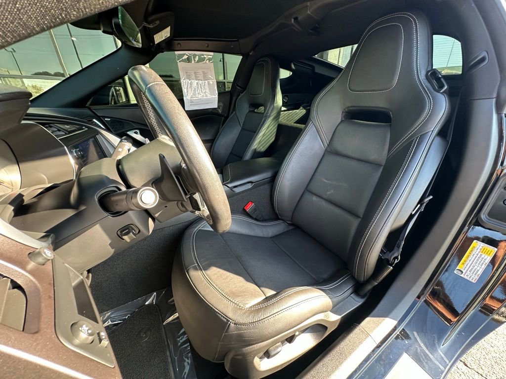 Used 2019 Chevrolet Corvette Stingray Coupe w/ 1LT image 21