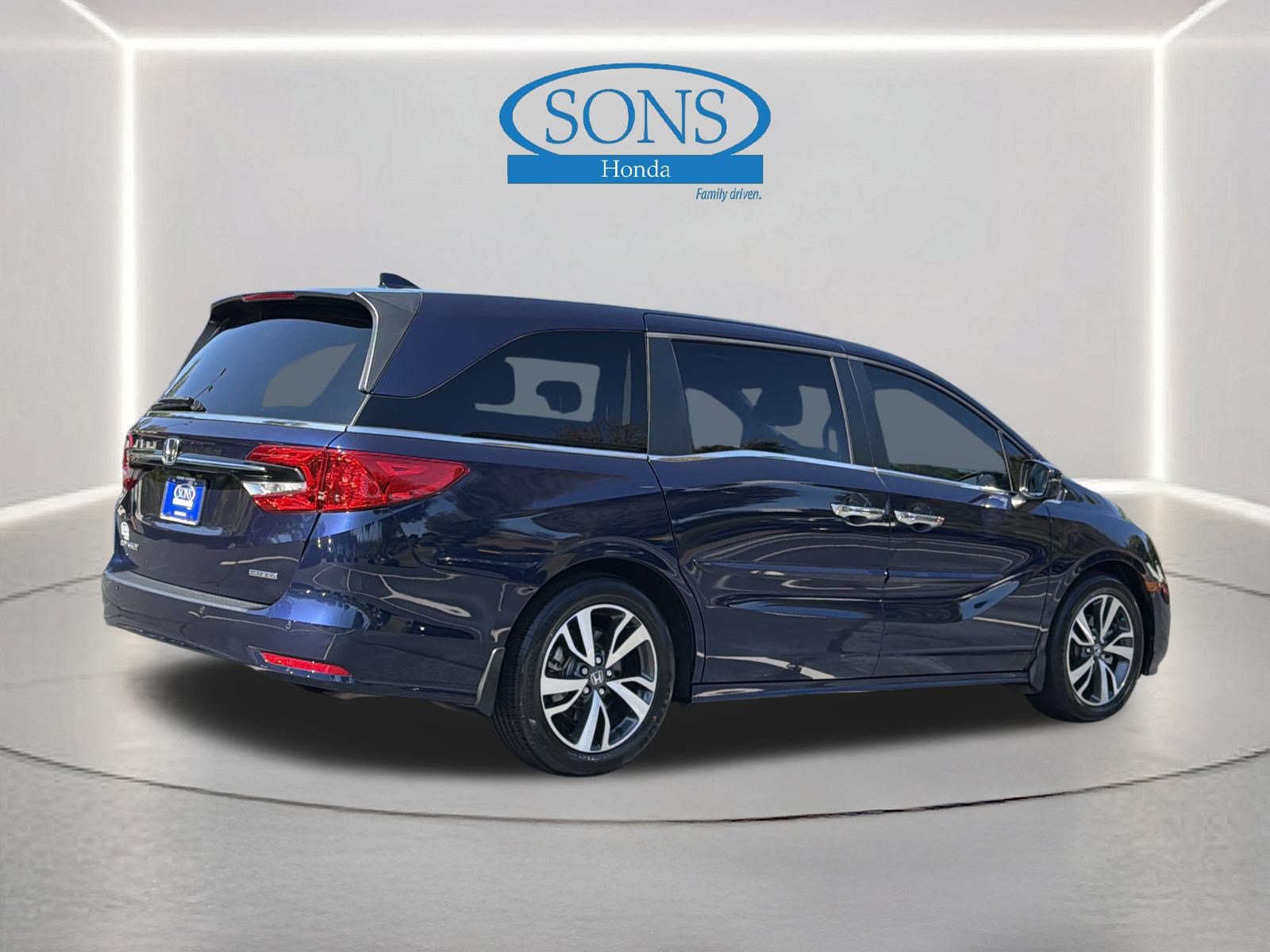 Certified 2024 Honda Odyssey Touring image 31