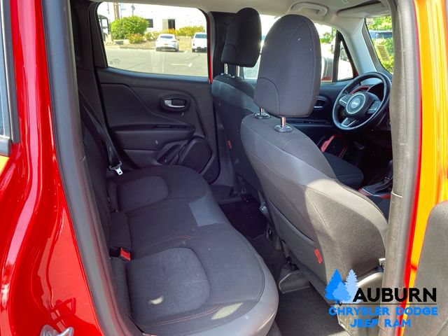 Used 2020 Jeep Renegade Trailhawk w/ Cold Weather Group AWD/4WD image 16