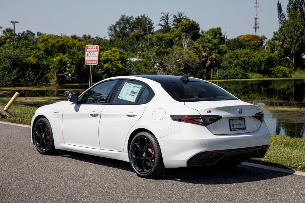 New 2025 Alfa Romeo Giulia w/ Veloce Package Rwd image 5