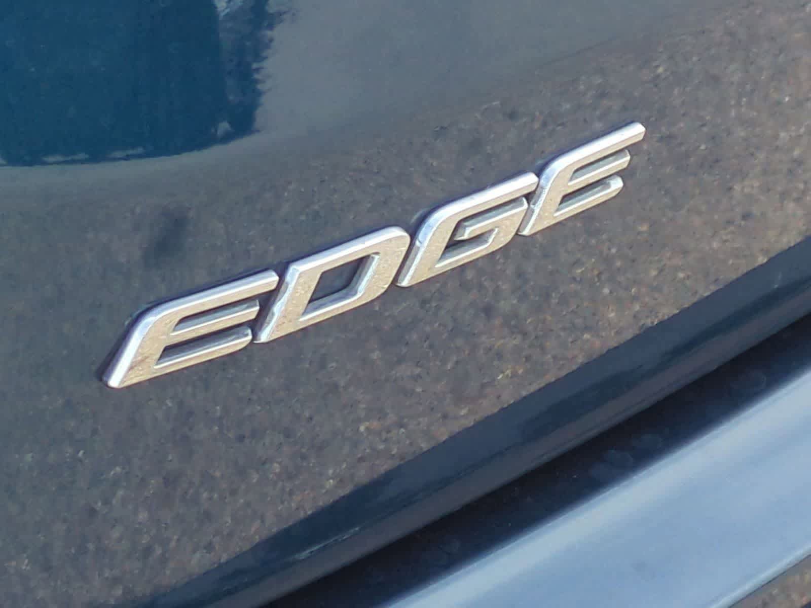 Used 2020 Ford Edge Titanium w/ Equipment Group 301A AWD/4WD image 13