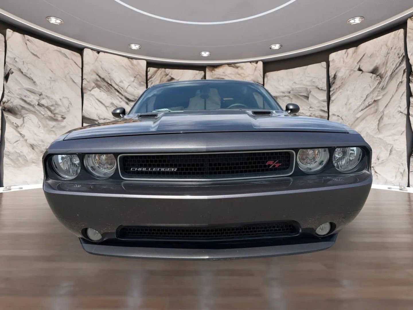 Used 2013 Dodge Challenger R/T Plus image 2