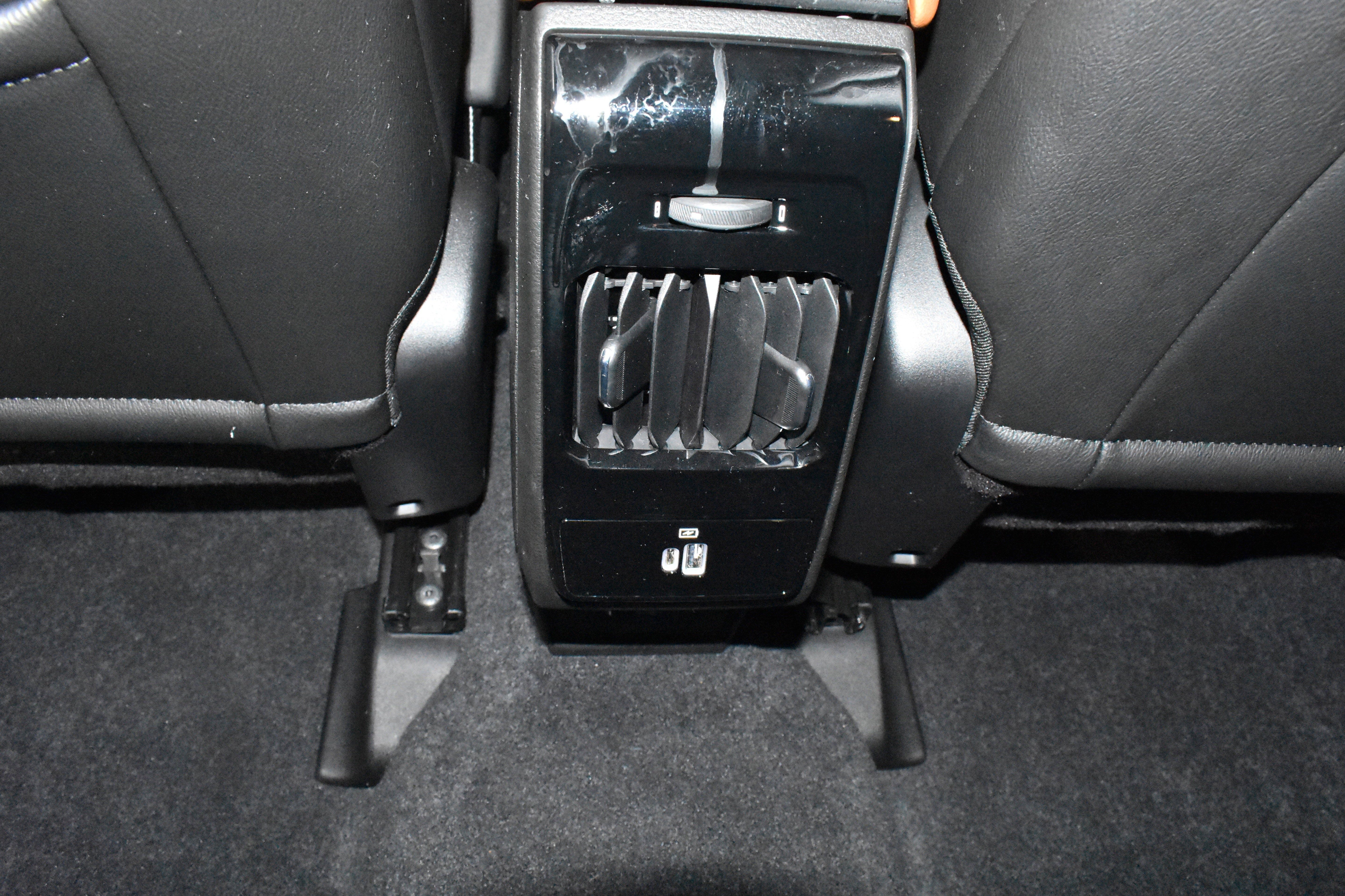 Used 2025 Jeep Compass Limited w/ Elite Group image 29