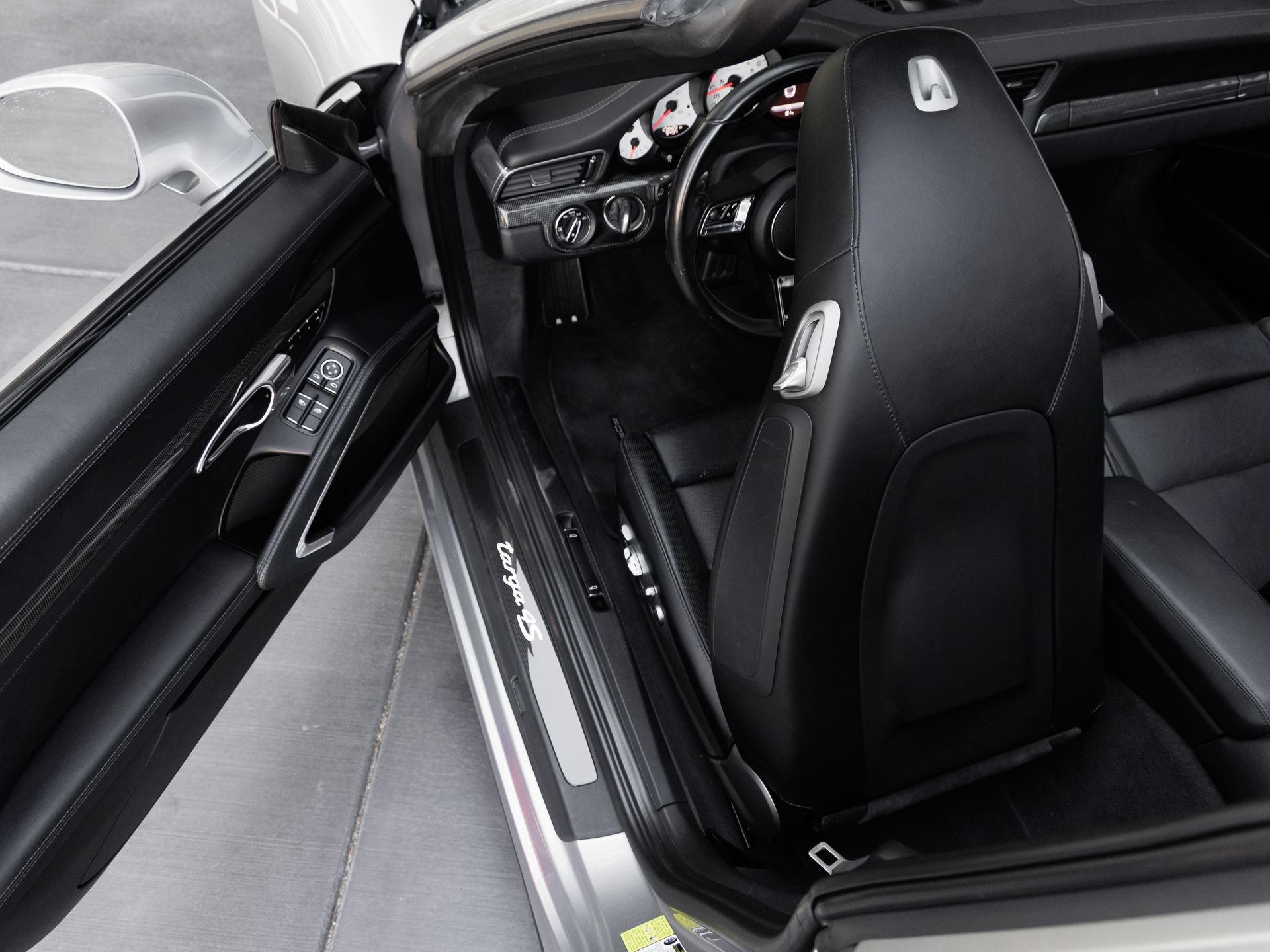 Certified 2017 Porsche 911 Targa 4S AWD/4WD image 24