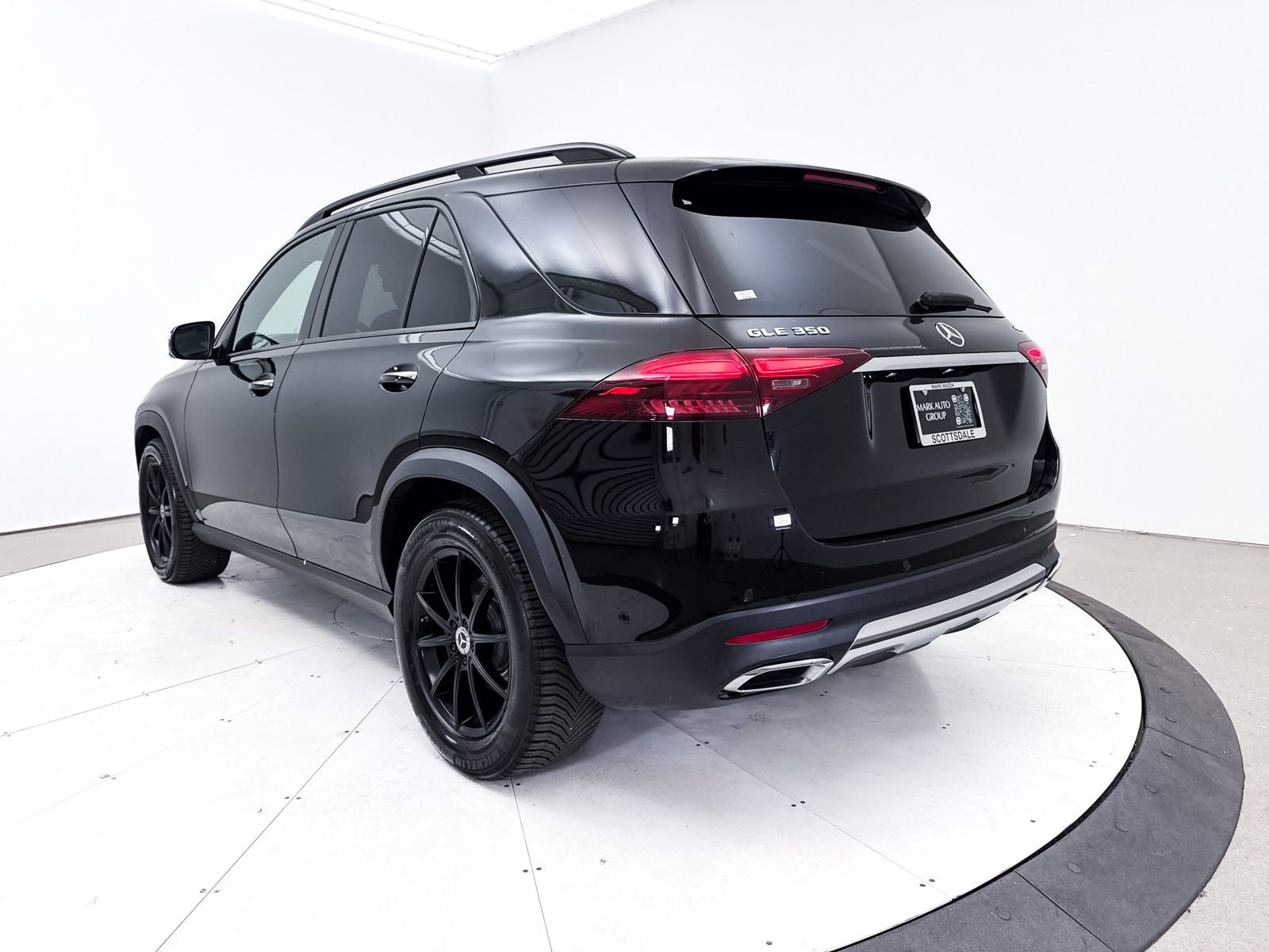 Used 2024 Mercedes-Benz GLE 350 4MATIC image 17