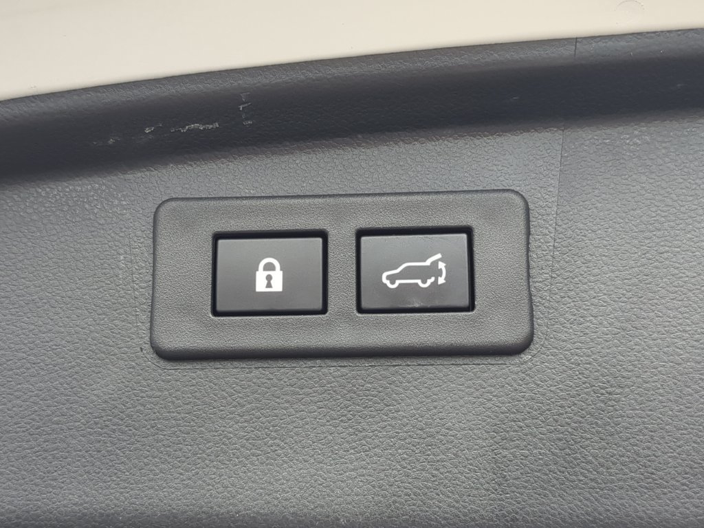Used 2020 Subaru Outback Touring w/ Popular Package #2 AWD/4WD image 11