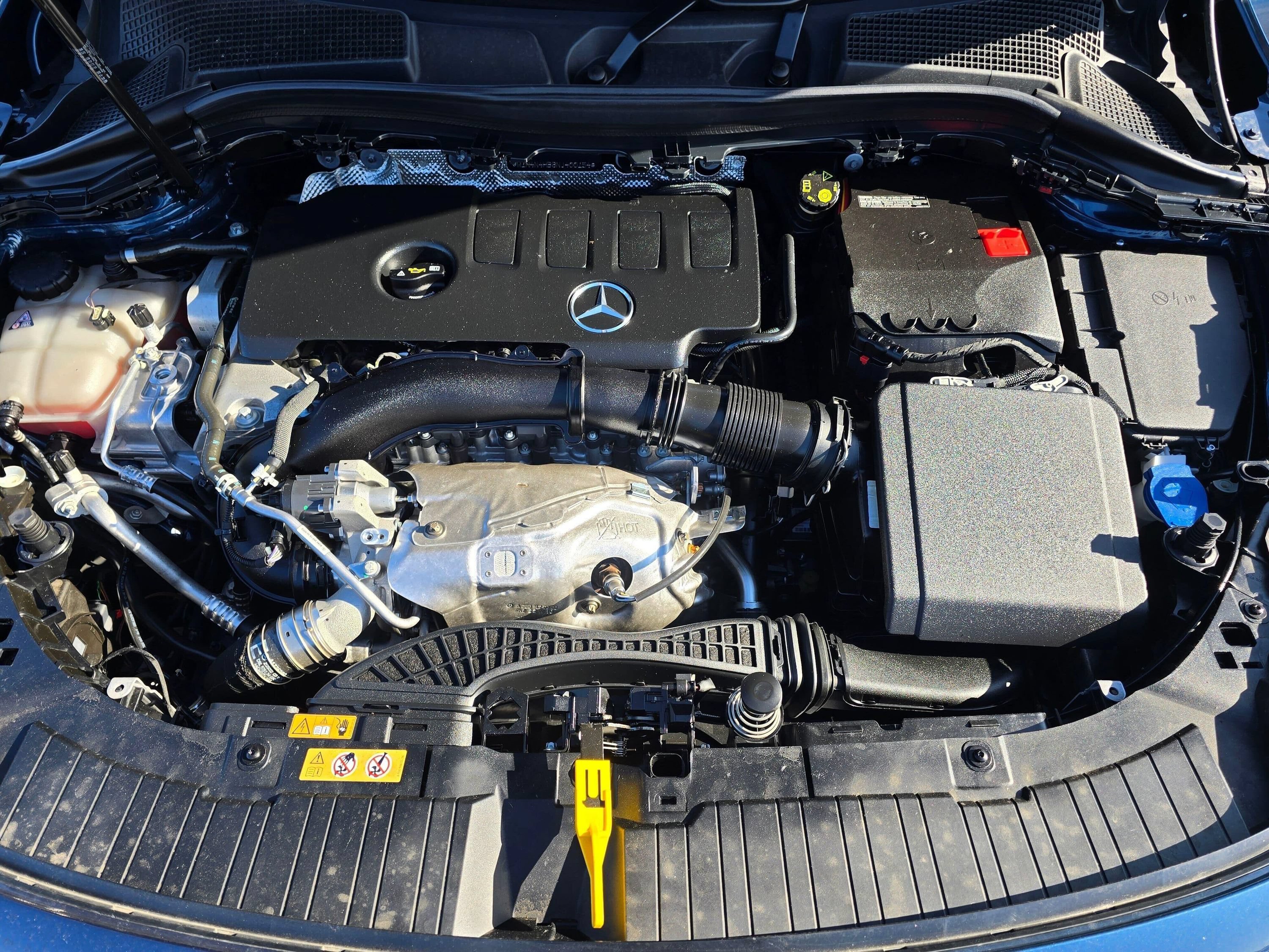 Used 2022 Mercedes-Benz GLA 250 4MATIC image 9