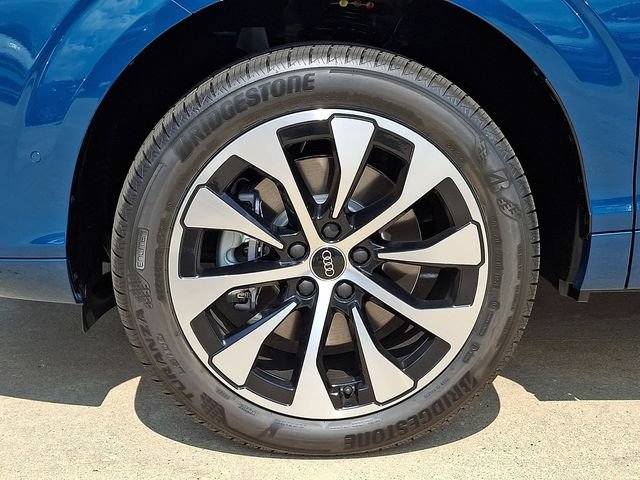 New 2026 Audi Q3 quattro 2.0T AWD/4WD image 6