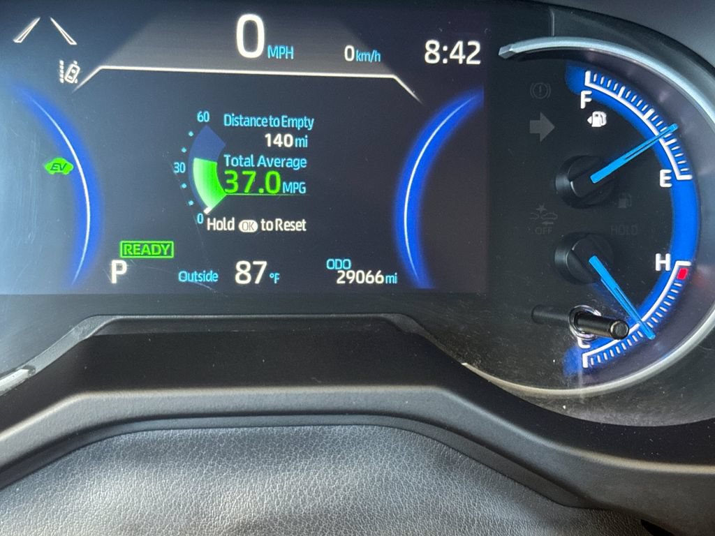 Used 2024 Toyota RAV4 LE AWD/4WD image 34