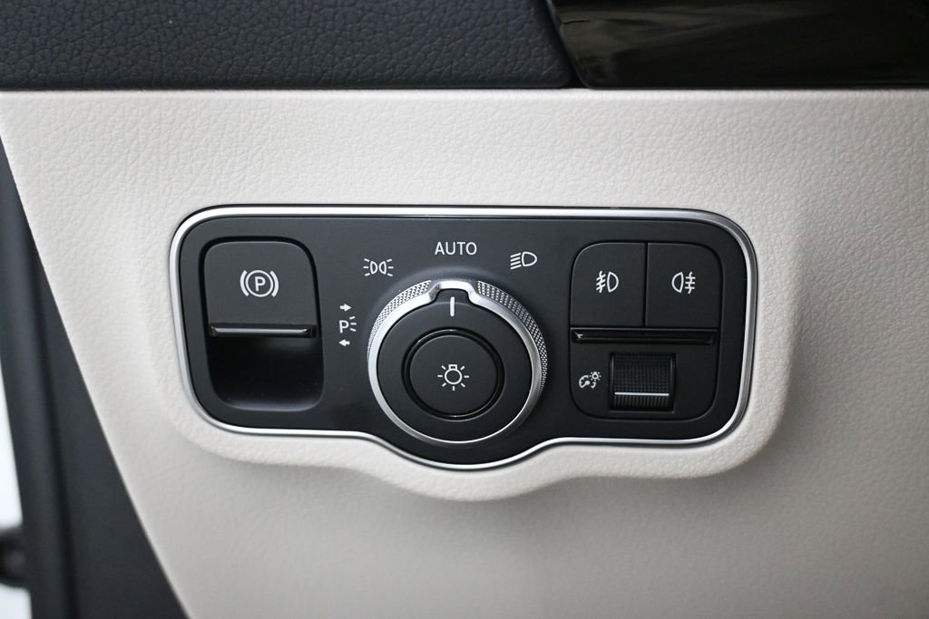 Used 2026 Mercedes-Benz GLA 250 image 9