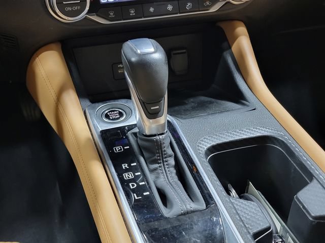 Used 2022 Nissan Sentra SV w/ SV Premium Package FWD image 21