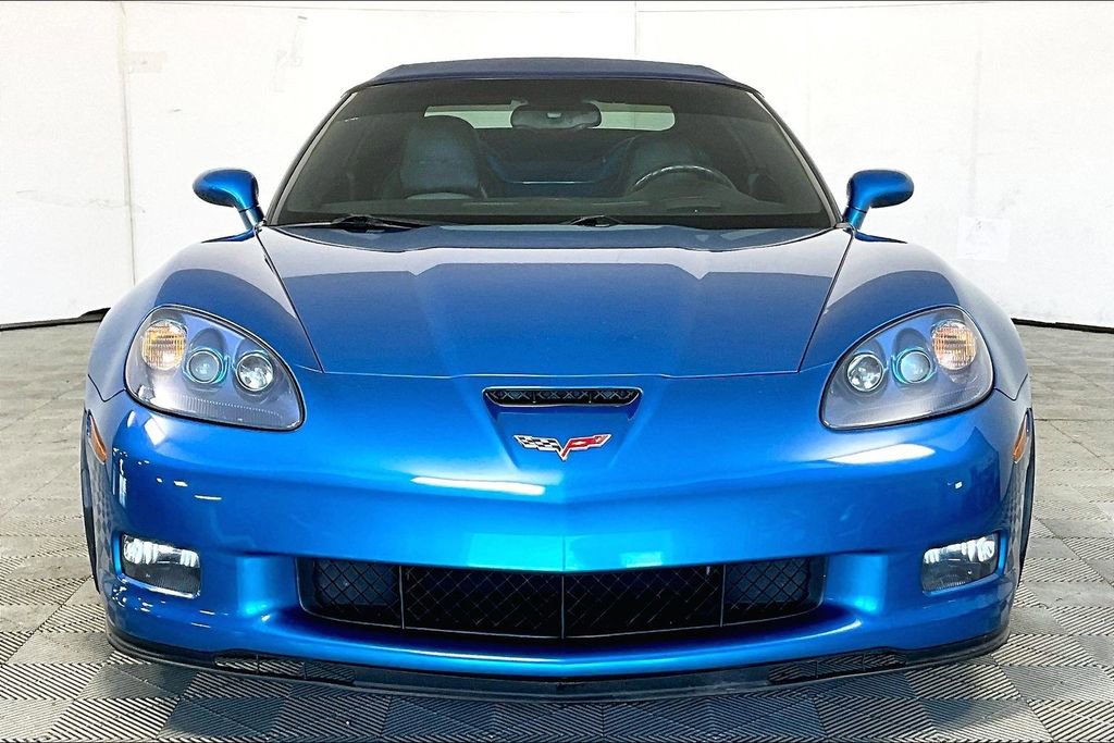 Used 2010 Chevrolet Corvette Grand Sport w/ Preferred Equipment Group image 3