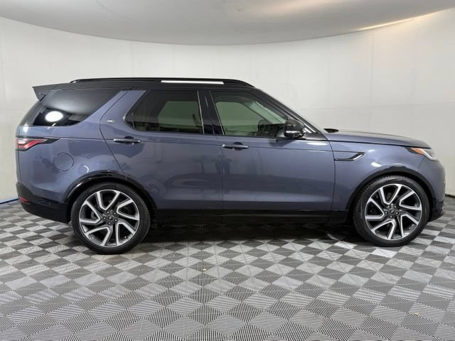 Used 2025 Land Rover Discovery Dynamic SE AWD/4WD image 9