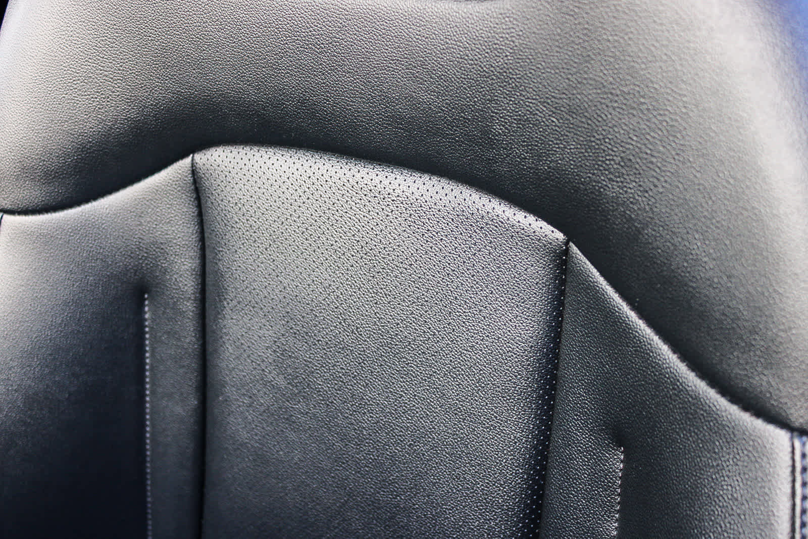 Used 2023 Kia Sportage EX image 24