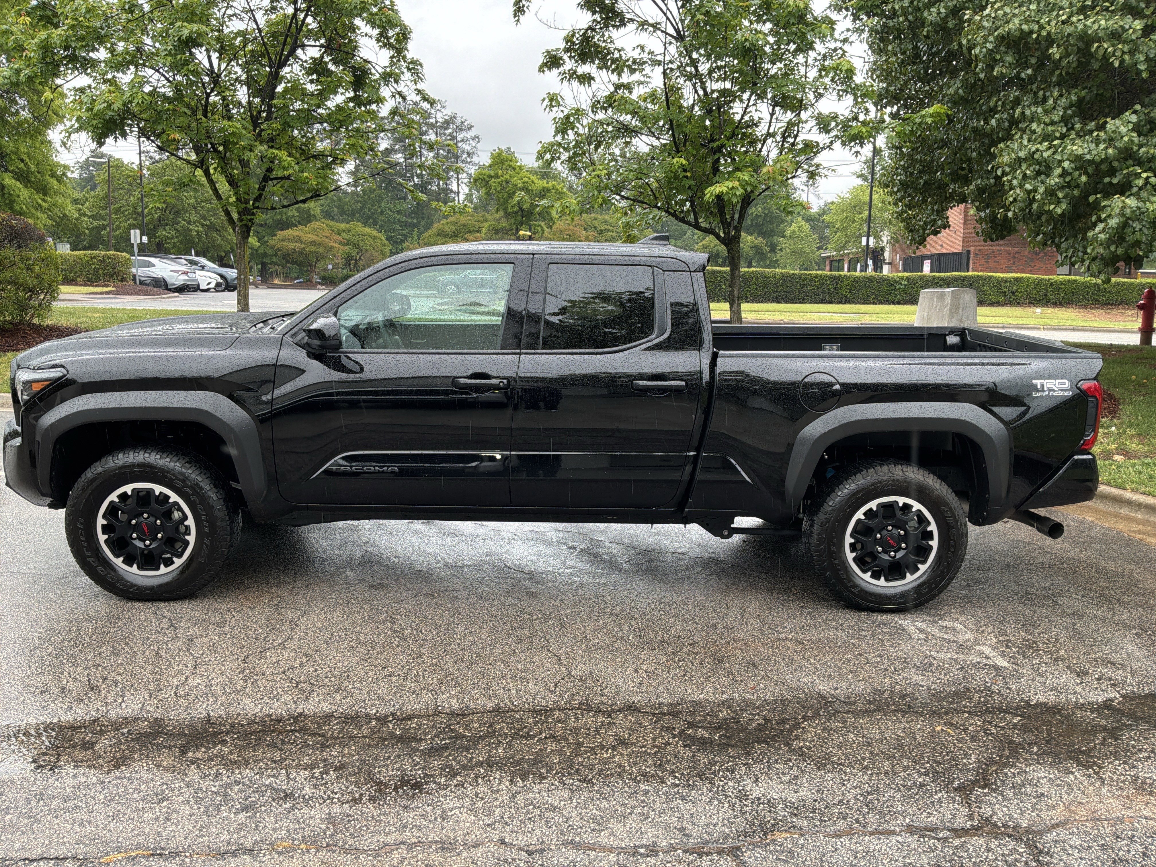 Used 2025 Toyota Tacoma TRD Off-Road AWD/4WD image 7