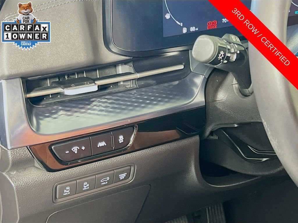 Certified 2024 Kia Carnival SX Prestige image 11