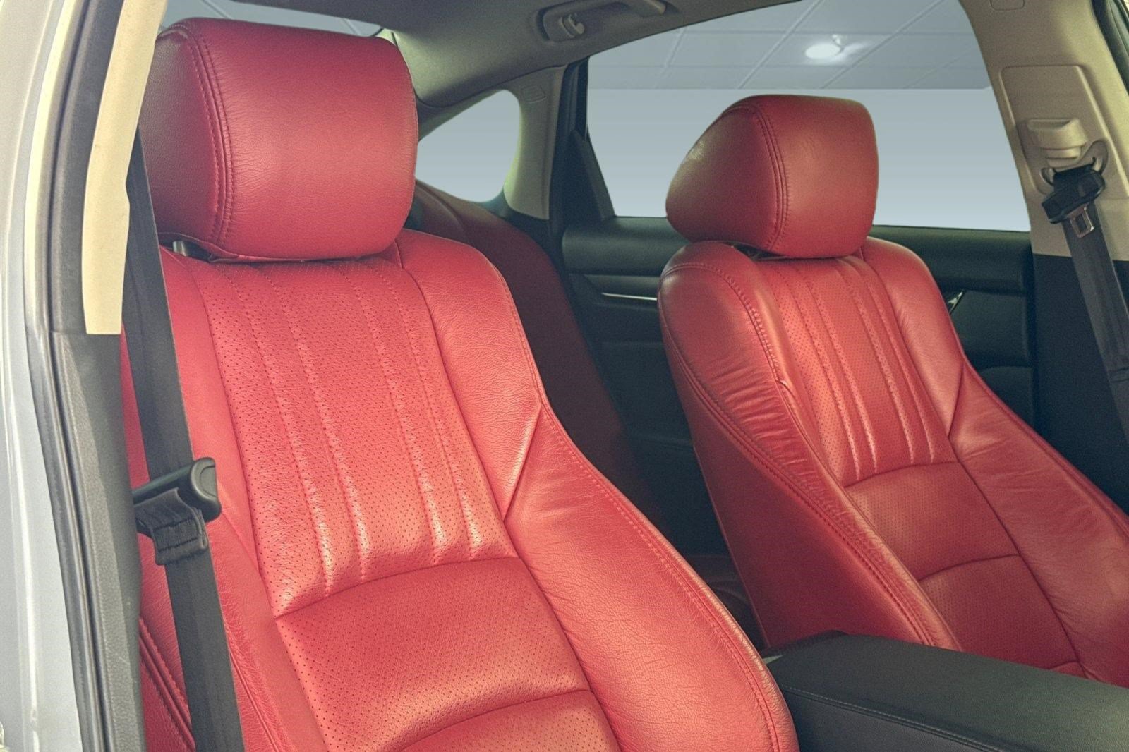 Used 2021 Honda Accord Touring image 32
