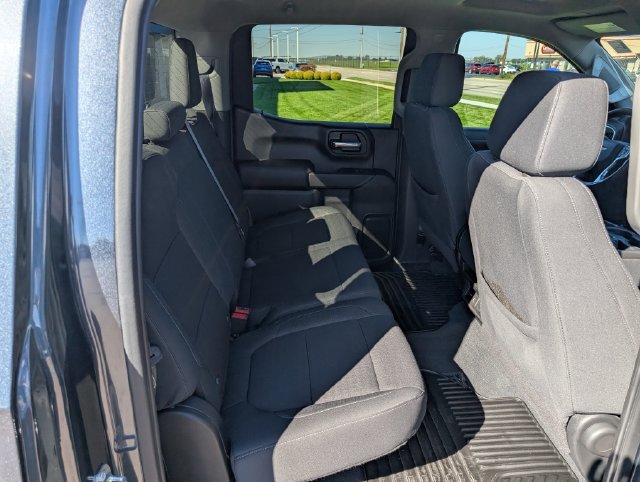 Used 2021 Chevrolet Silverado 1500 LT AWD/4WD image 6