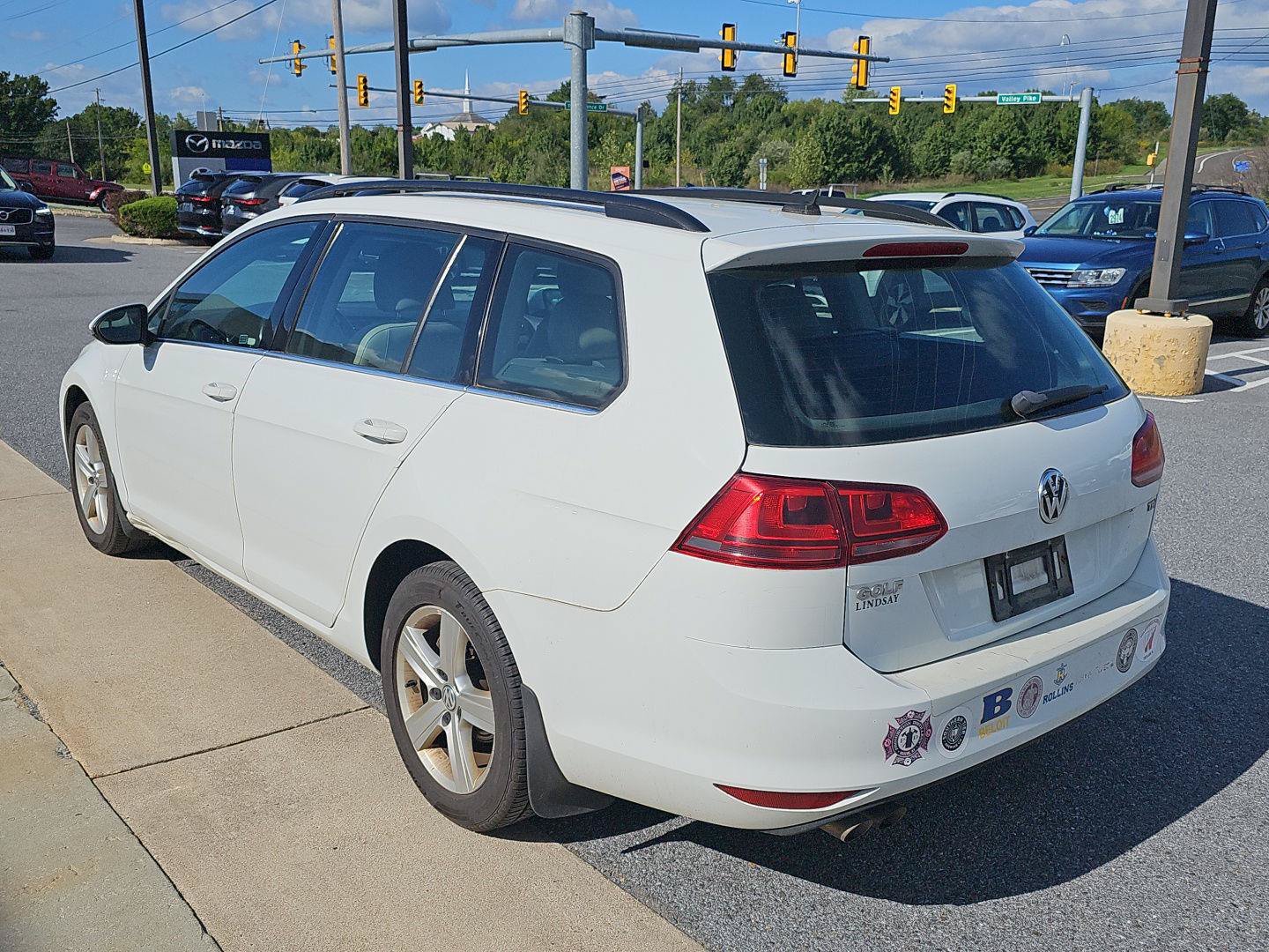 Used 2015 Volkswagen Golf TDI S FWD image 5