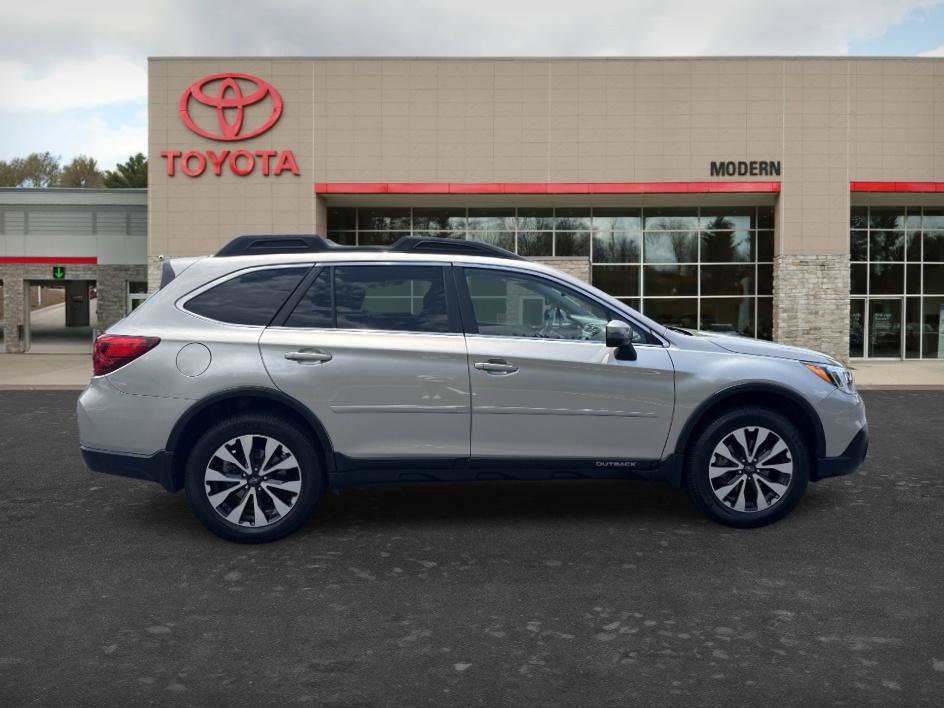 Used 2017 Subaru Outback 3.6R Limited AWD/4WD image 7